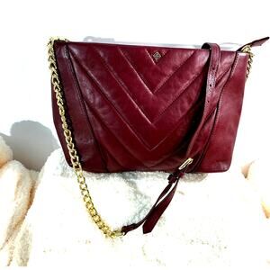 Antonio Melani Burgandy Quilted Leather Crossbody Gold Chain Strap Bag Excellent
